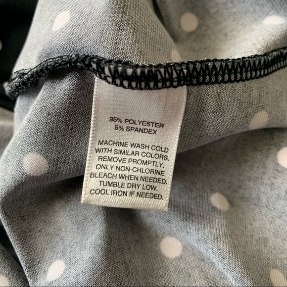 WHITE HOUSE BLACK MARKET Sleeveless Black Polka Dot Ruffle Top, Sz XS - Picture 5 of 8